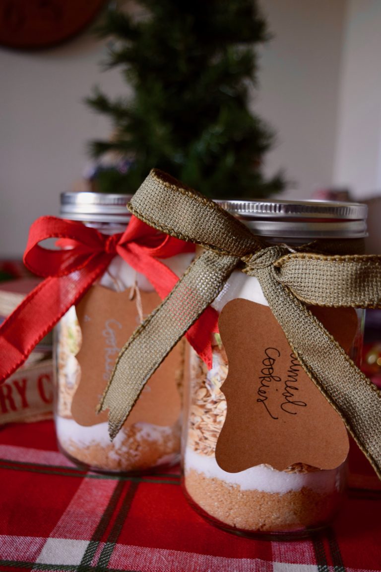 Cookie Mix in A Mason Jar DIY - A Simplified Life