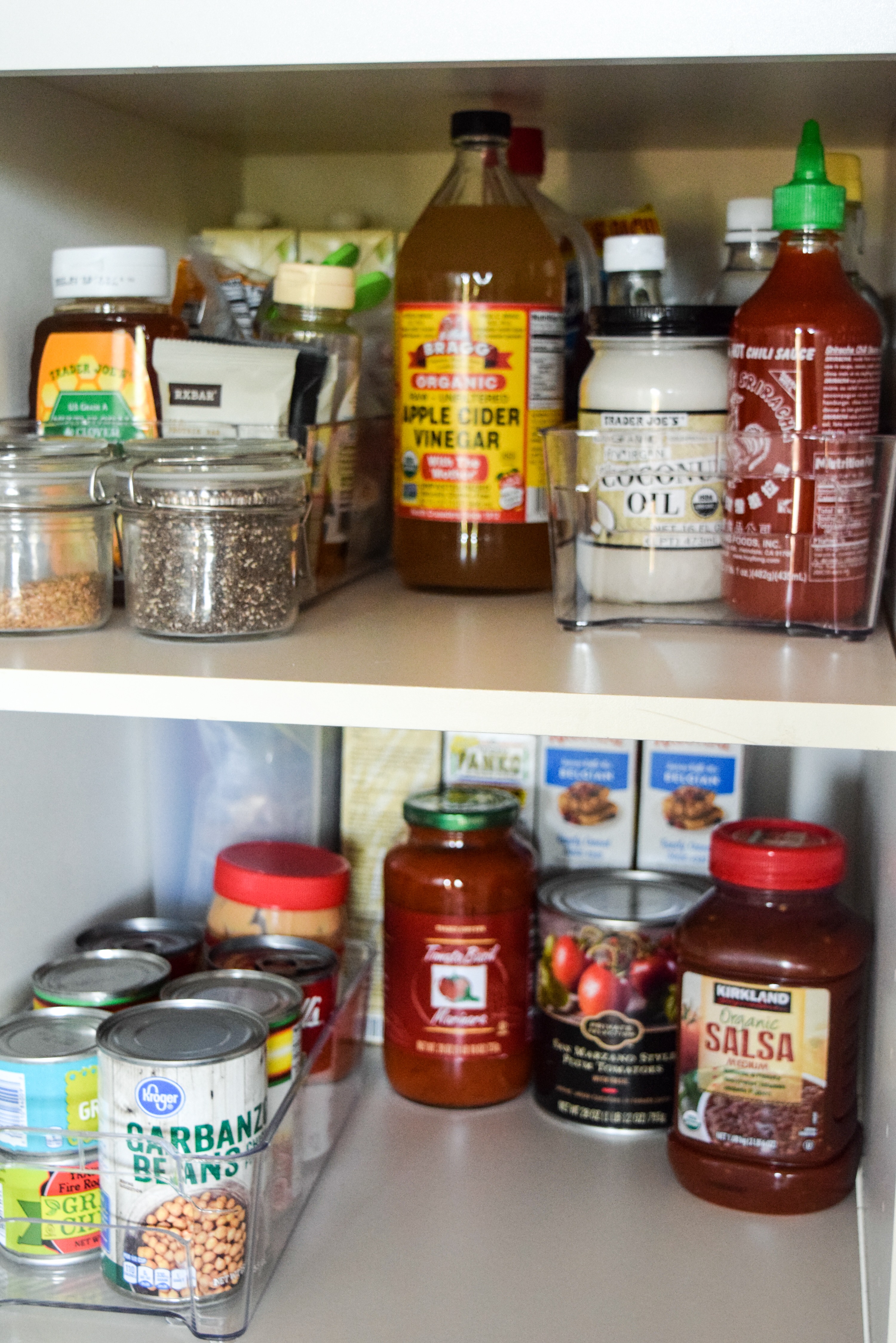How to organize deep pantry shelves: 10 ways to organize pantry shelves